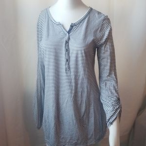 Mama blouse size medium